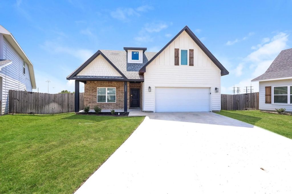 7332 Parkside Place Drive, North Richland Hills