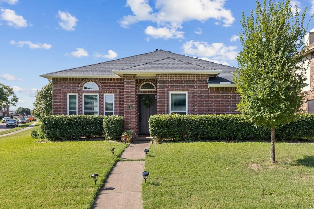 1716 Crescent Creek Lane, Plano
