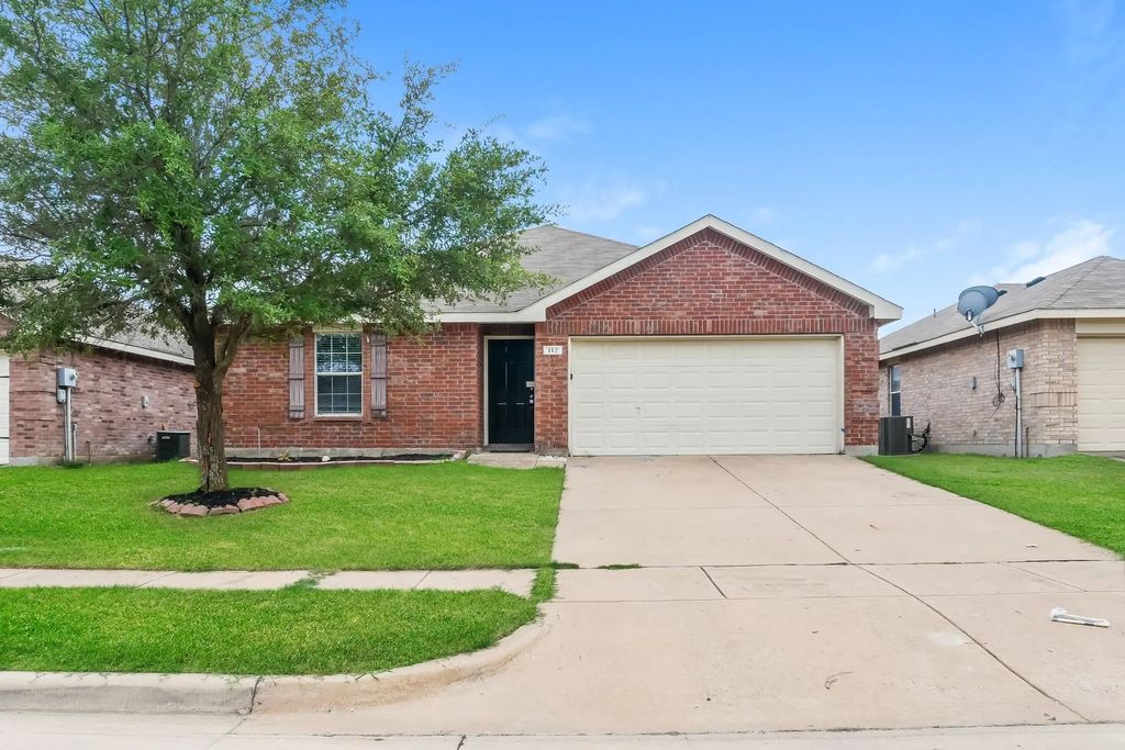 112 Mill Street, Anna