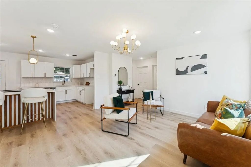 2223 Cunningham Street, Irving