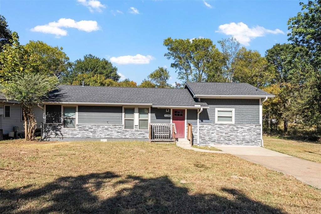 120 Memorial Drive, Gun Barrel City