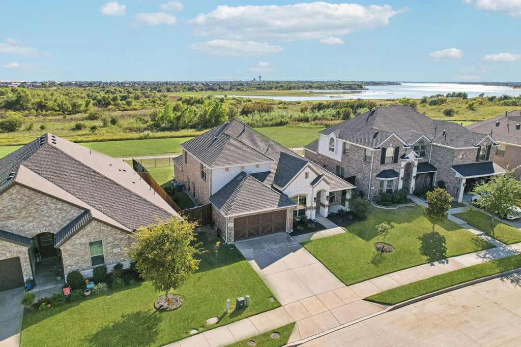 1441 Chiva Drive, Little Elm