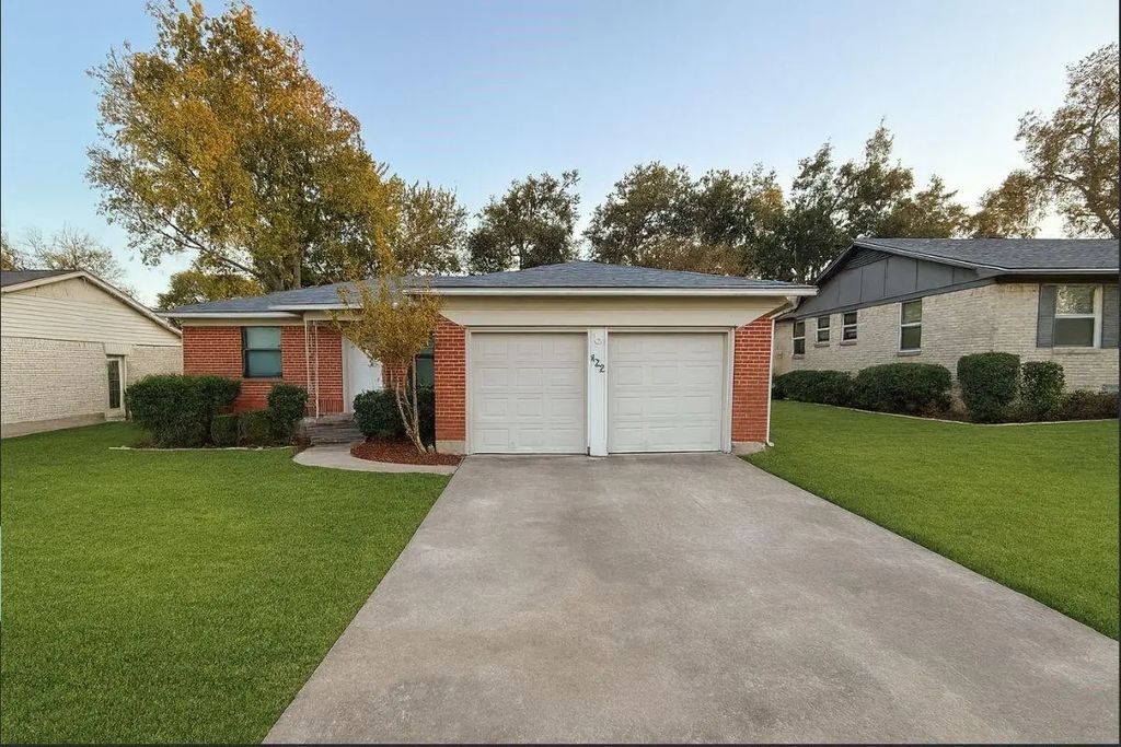 822 Bandera Lane, Garland