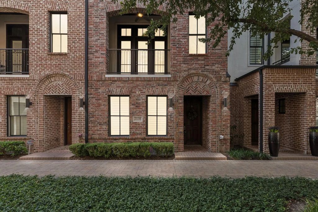 2138 Aylesport Drive, Dallas
