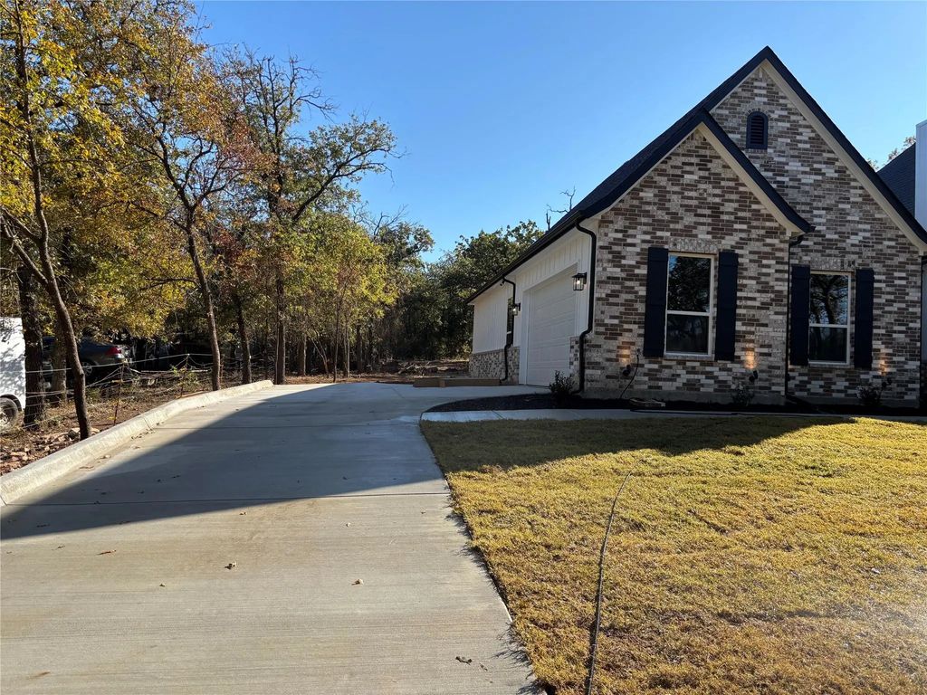 6520 Country Road 1022, Joshua