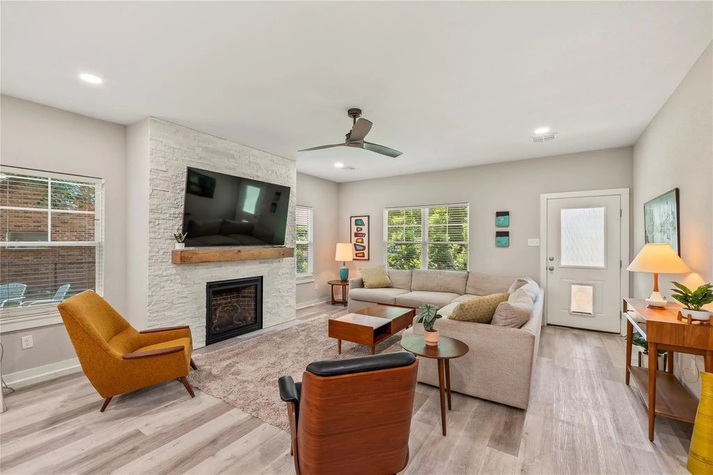 103 Idlewood Road, Enchanted Oaks