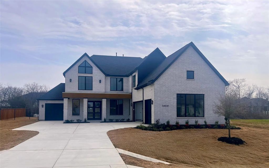 1404 Hidden Cove Drive, Lakewood Village