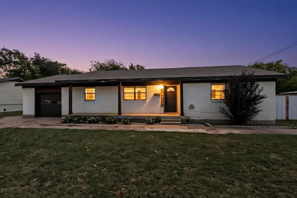 3533 Reagan Drive, Fort Worth