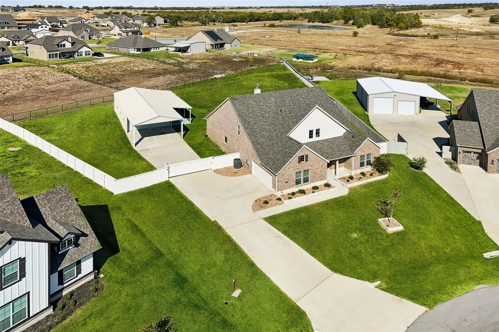 131 Clearwater Court, Rhome