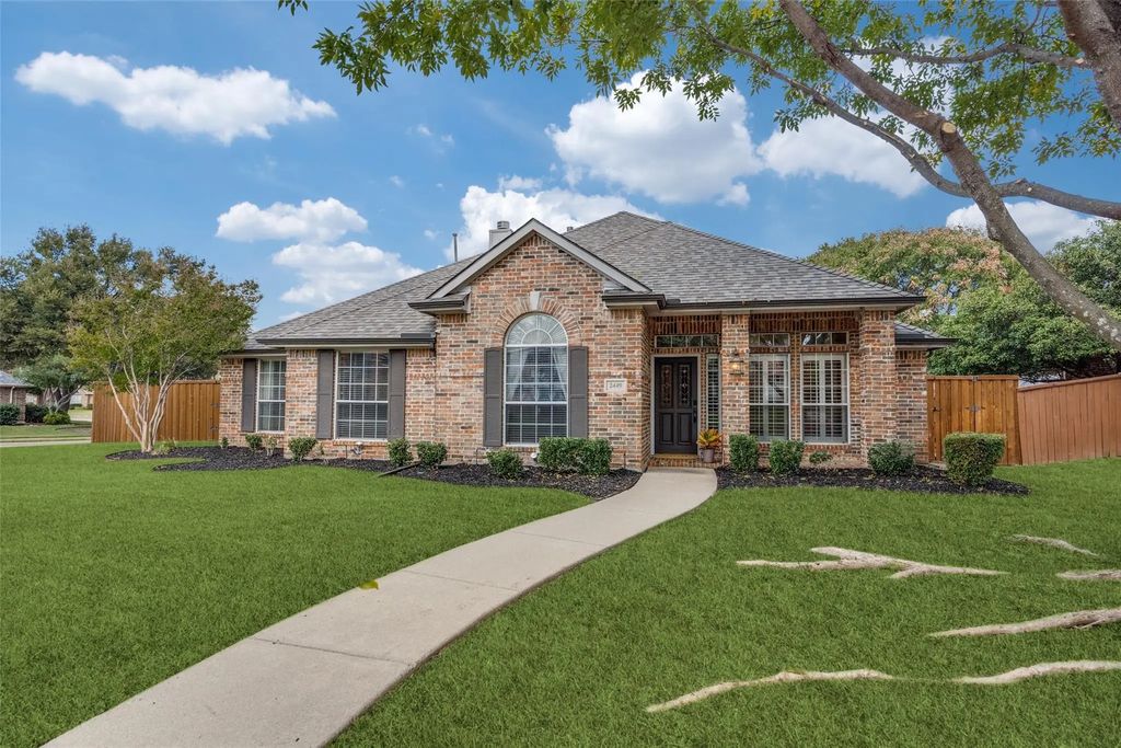2449 Elm Leaf Lane, Plano