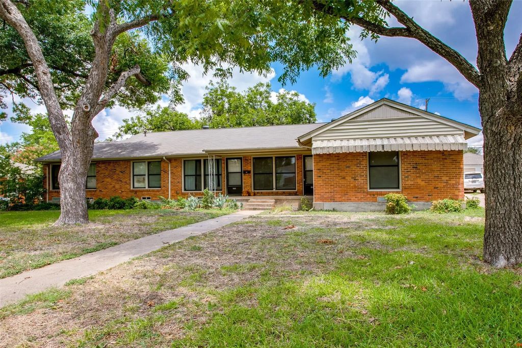 9412 Forest Hills Boulevard, Dallas