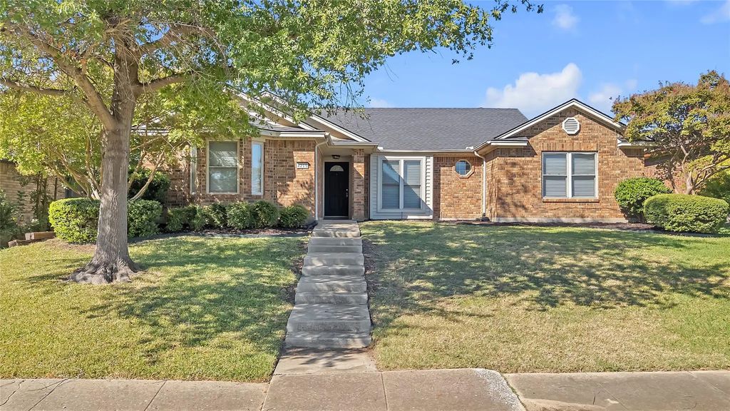 4215 Red Spruce Lane, Carrollton