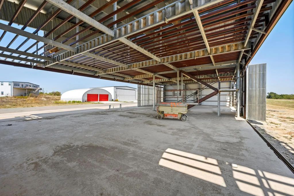 15850 Salado Airport Road 73 & 74, Salado