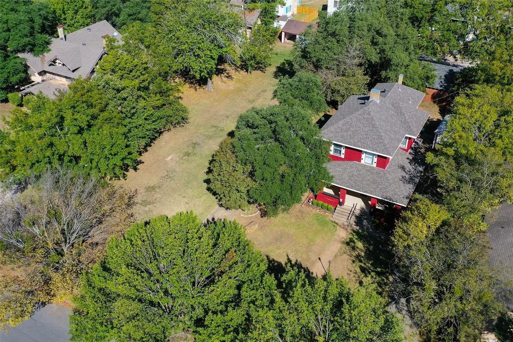 1111 W Sears Street, Denison