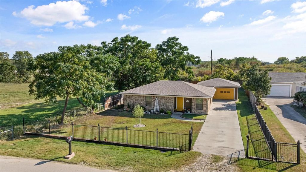 2220 Andover Street, Sansom Park