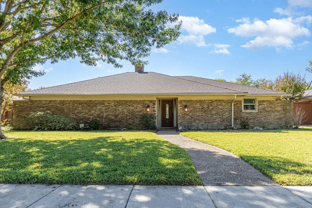 904 Windsong Trail, Richardson