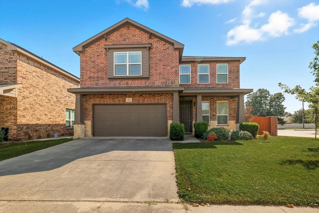 913 Bloomfield Drive, Grand Prairie