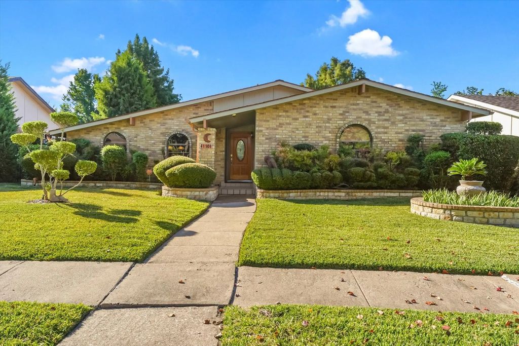 4116 Arbor Court, Mesquite