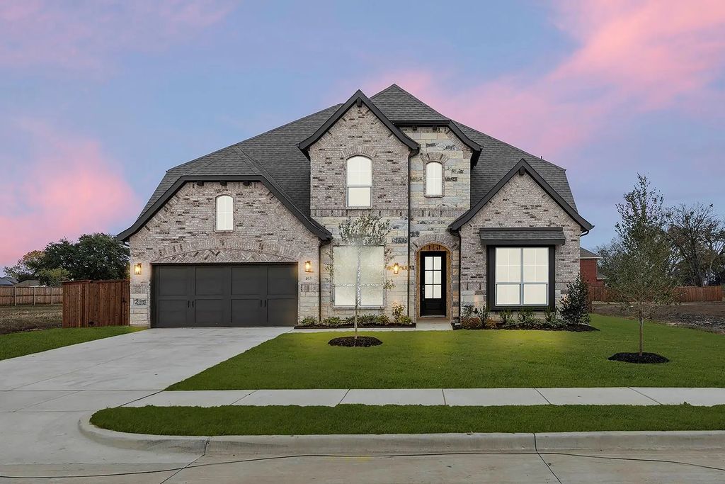 403 Heritage Hill Drive, Forney