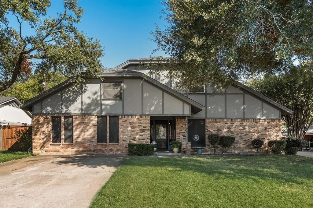 2308 Louise Lane, Ennis