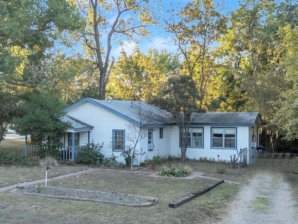 6812 Curtis Road, Colleyville