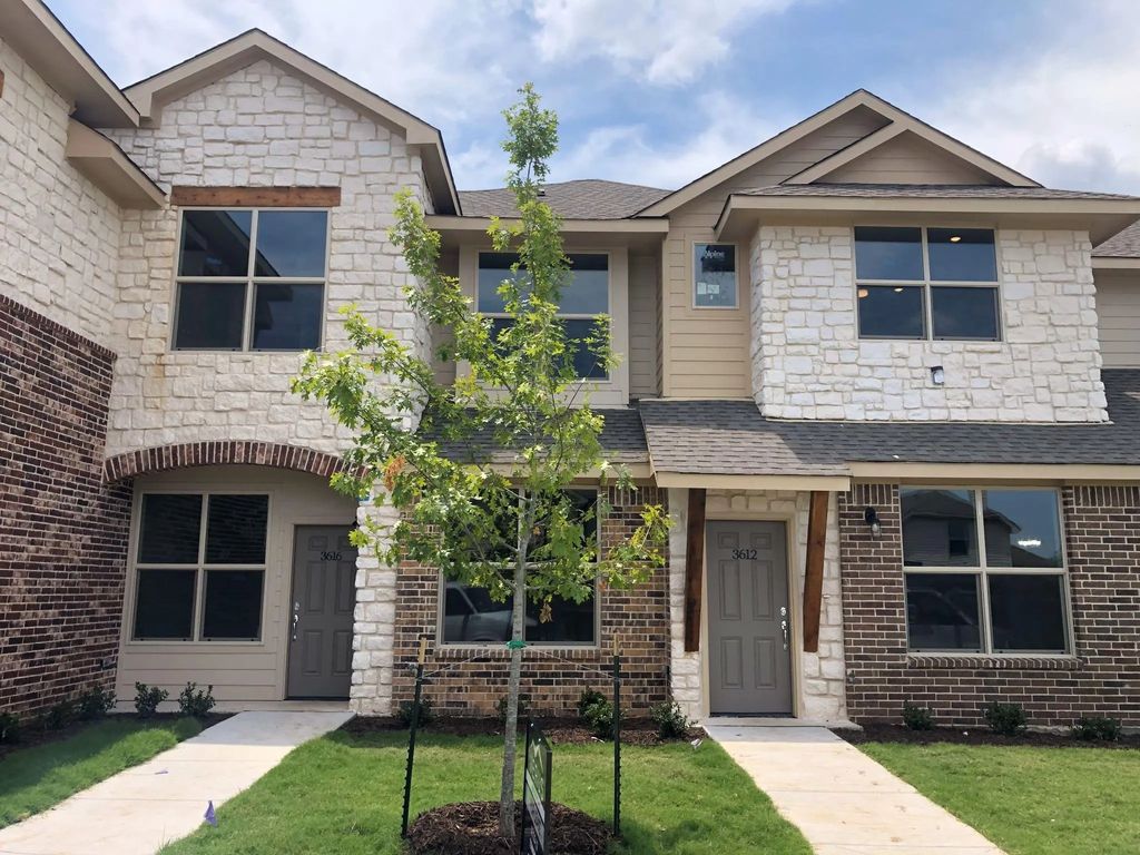 3612 Aaron Place, Denton