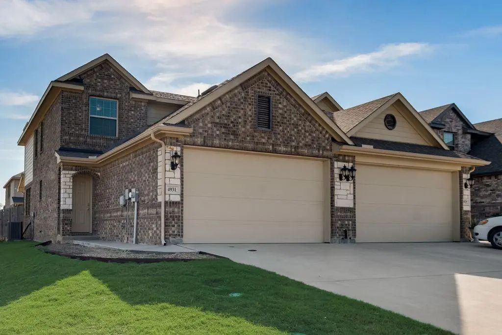 4931 Sanger Circle Drive, Sanger