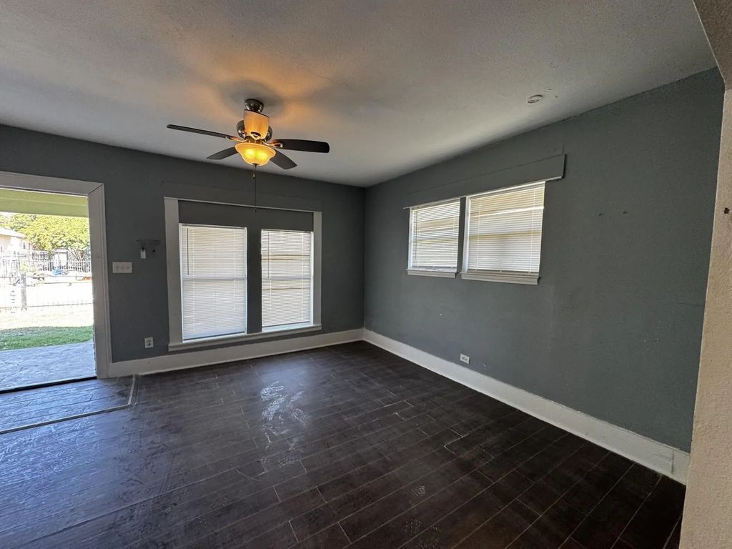 1526 Fairview Avenue, Dallas