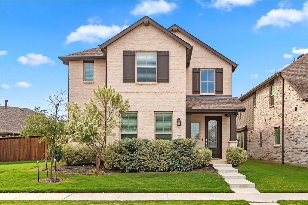 12445 Iveson Drive, Fort Worth