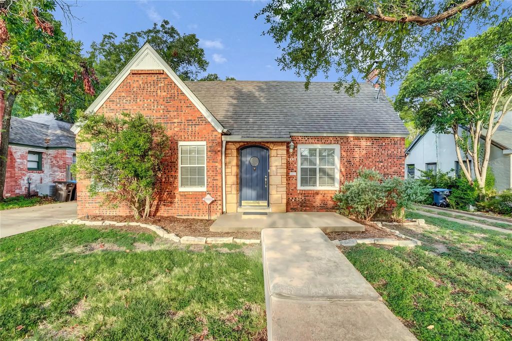 3440 Rogers Avenue, Fort Worth