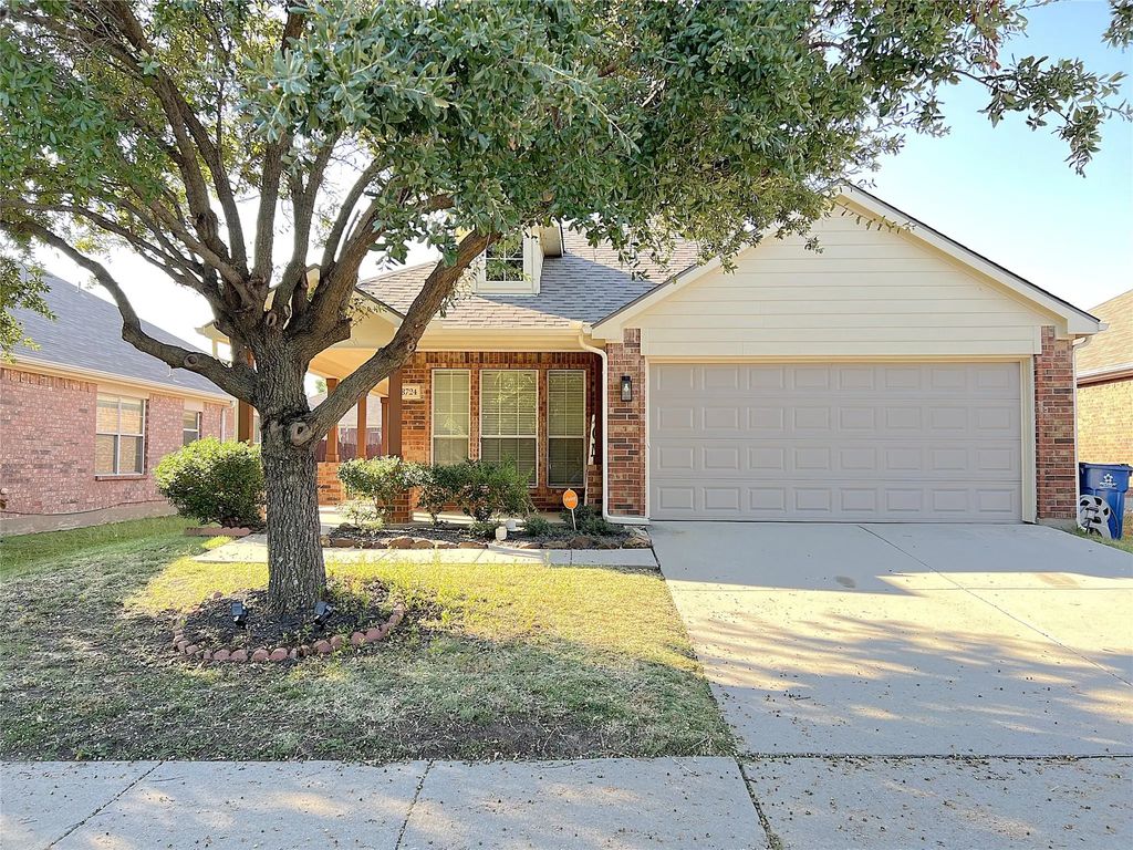 8724 Chisholm Trail, Cross Roads