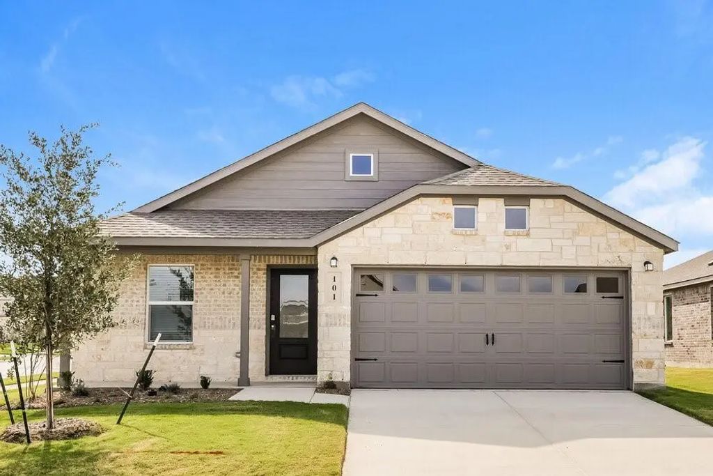 101 Wild Rose Drive, Balch Springs