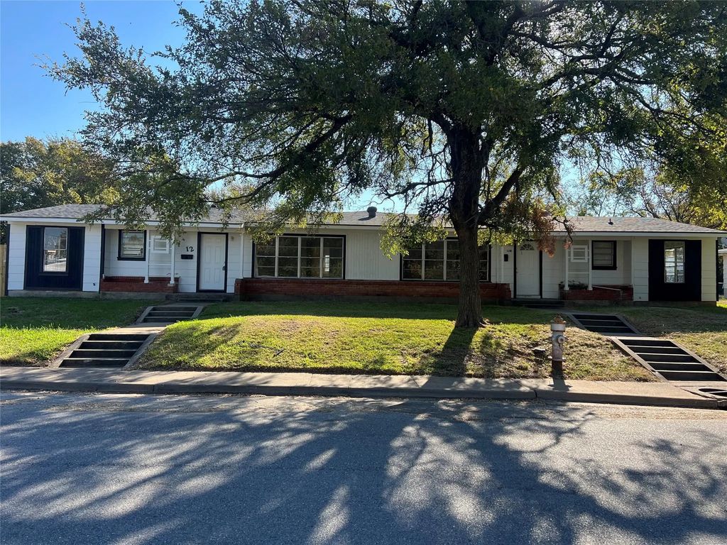 12 Pershing Drive A & B, Denison