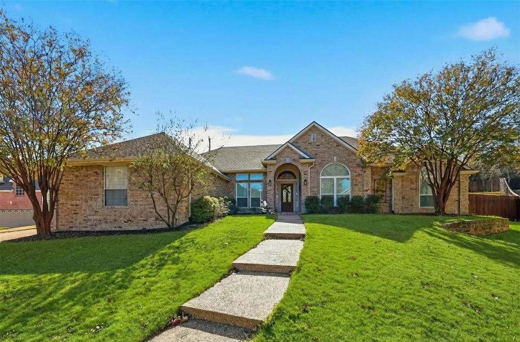 306 Stone Hollow Court, Prosper