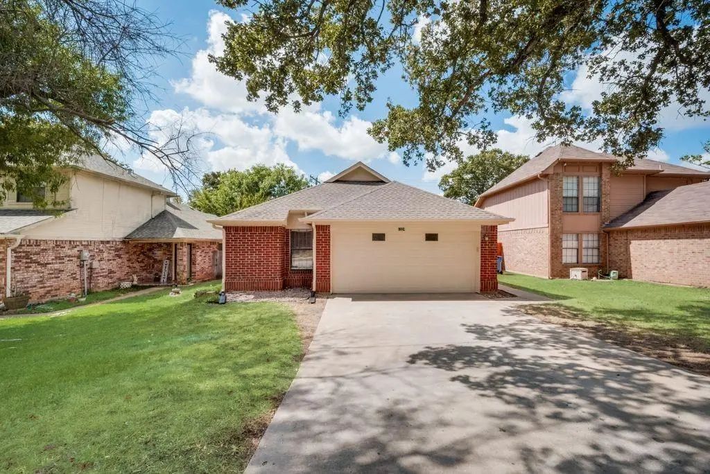 1324 Azalia Bend, Lewisville