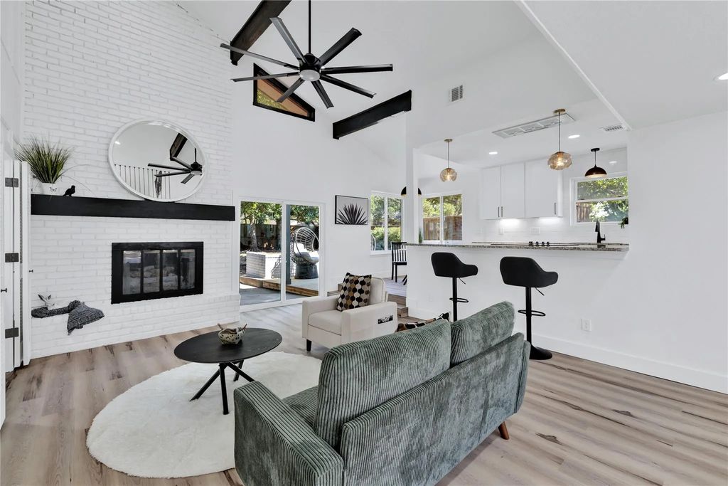1441 Lincoln Drive, Carrollton