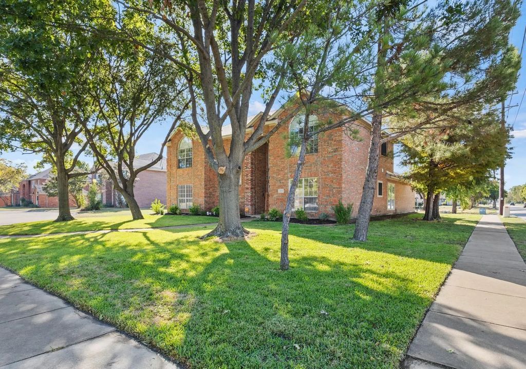 9502 Heartstone Lane, Rowlett