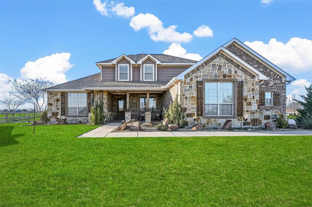 329 Montana Court, New Fairview