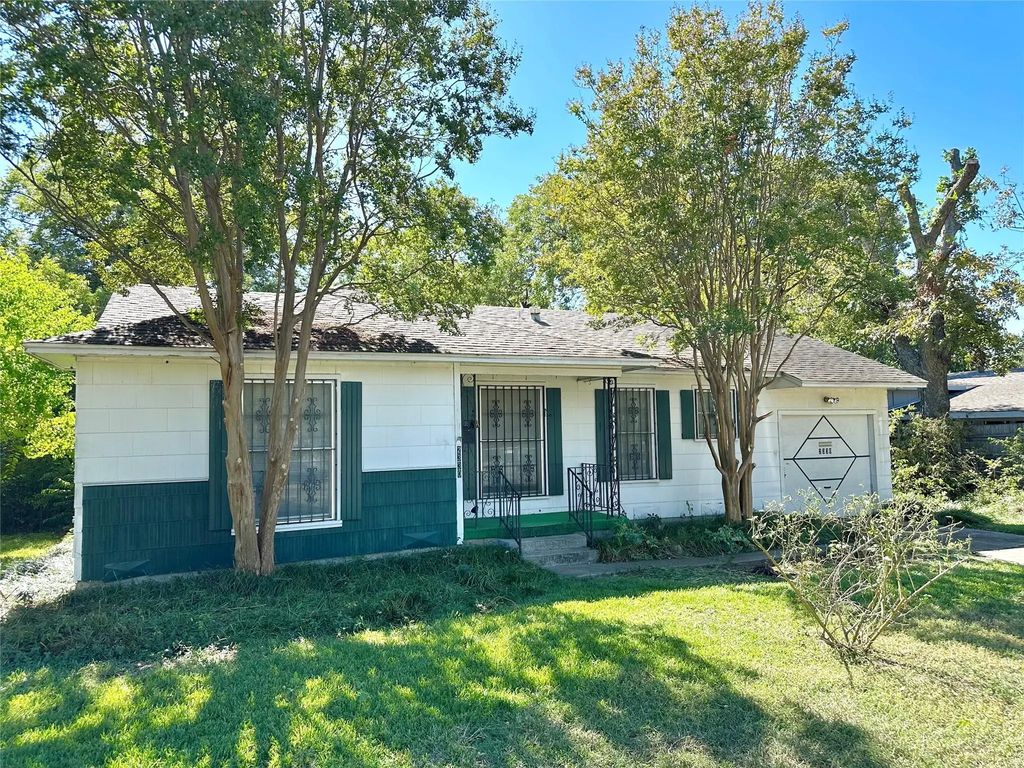 2330 Ballycastle Drive, Dallas