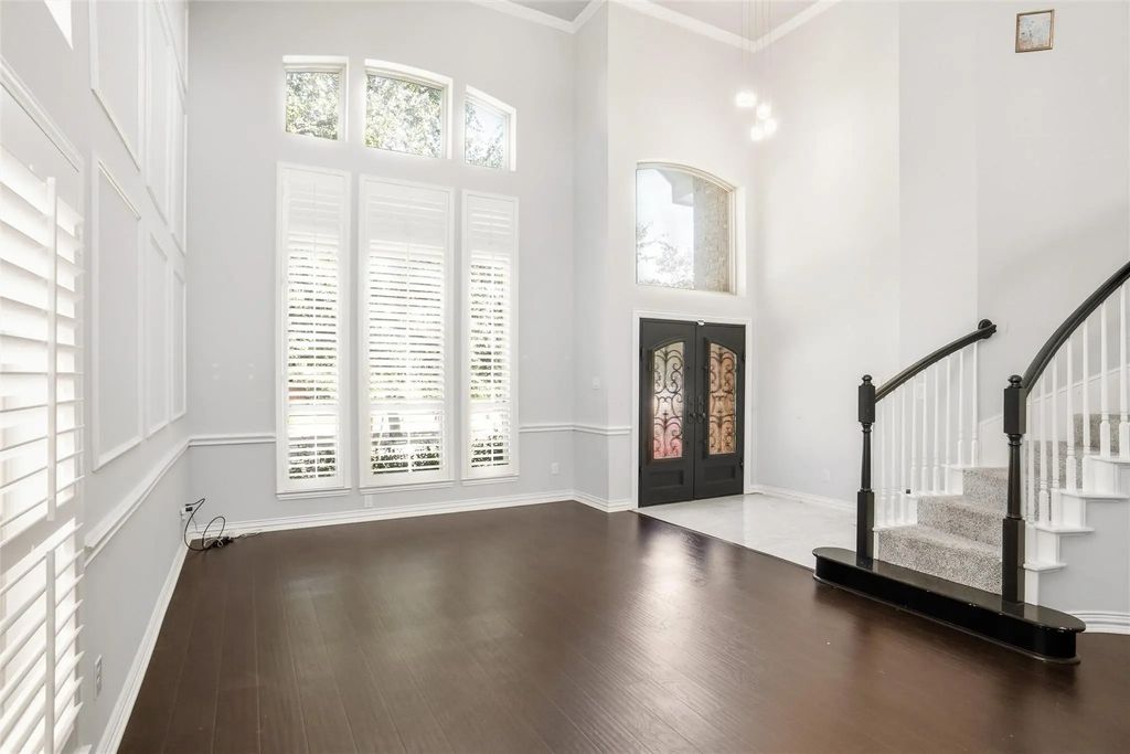 1225 Saint Regis Drive, Irving