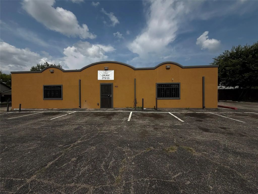 1901 Vaughn Boulevard, Fort Worth