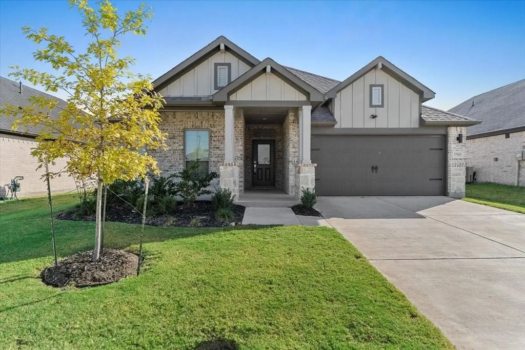3709 Palo Pinto Drive, Farmersville