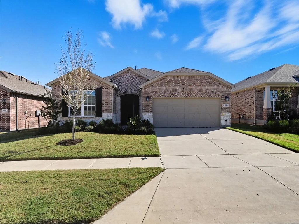 7728 Monument Drive, Little Elm