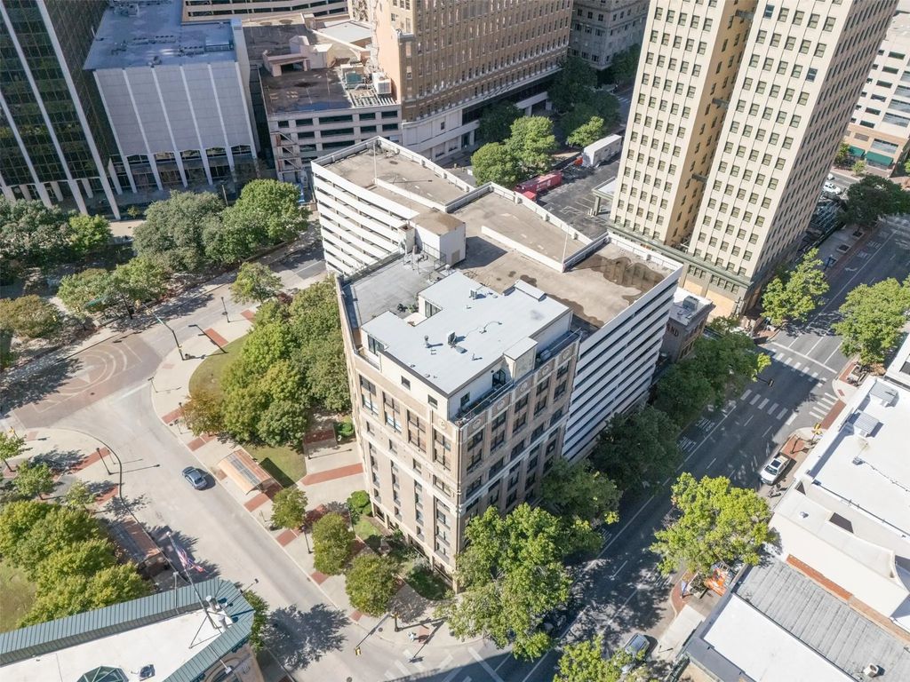 910 Houston Street 204, Fort Worth