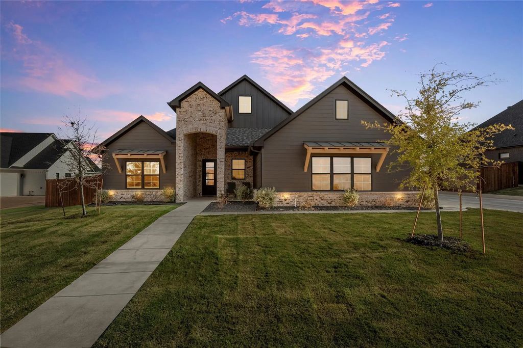 12015 Sequoia Lane, Woodway