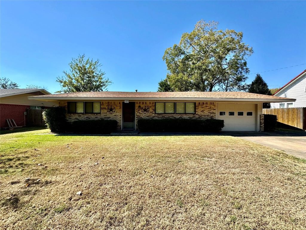 103 Gladys Street, Lone Oak