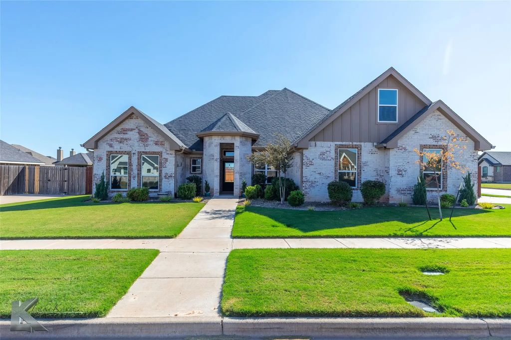 3425 Front Nine Drive, Abilene