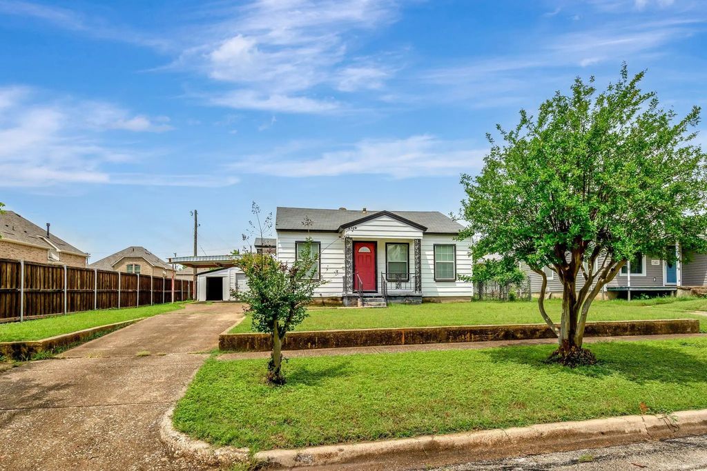 313 W 7th Street, Irving