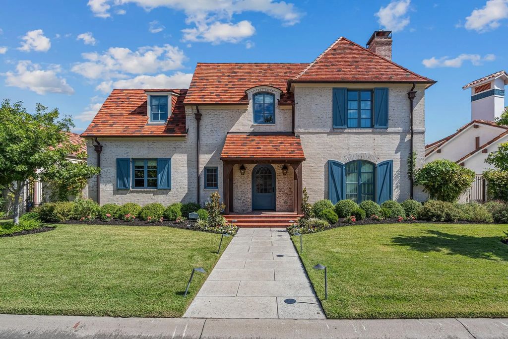 808 Dunham Close, Westworth Village