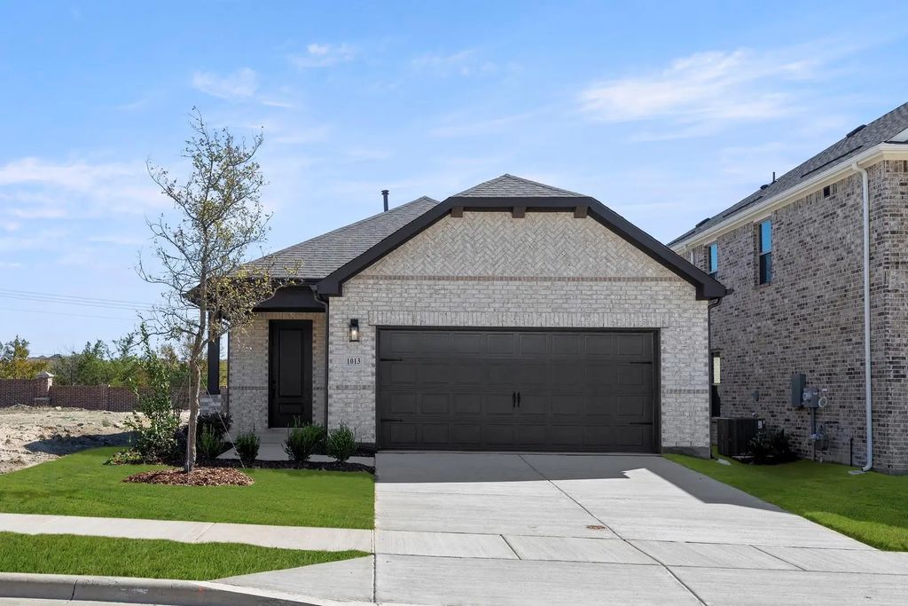 1013 Handel Road, Forney
